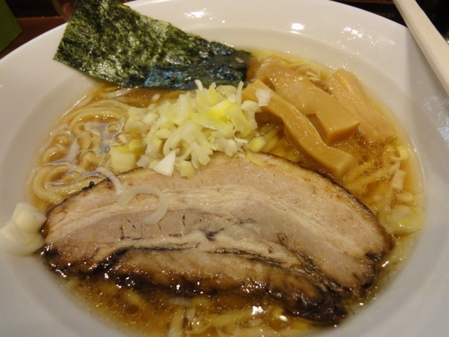 七麺鳥2013年2月の鶏醤油ラーメン太麺