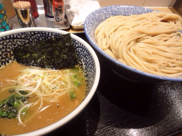 麺屋一燈2014年4月の濃厚魚介つけ麺特盛り