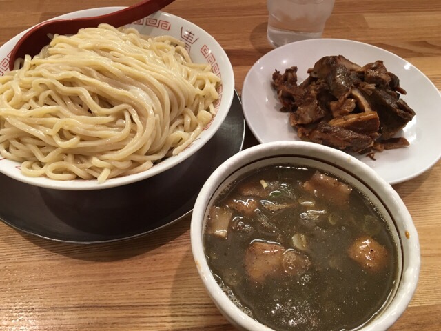 七彩八丁堀店2016年2月つけ麺大盛+切り落としチャーシュー